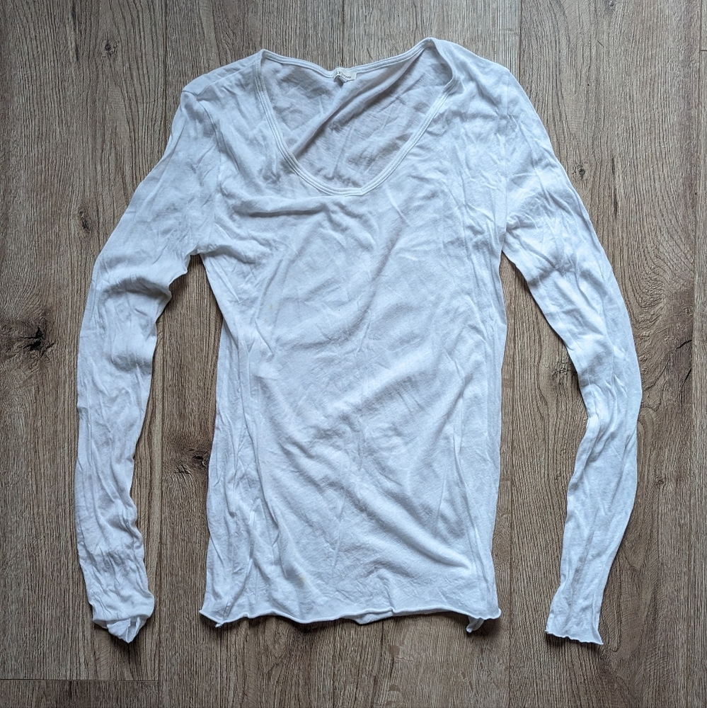 Skin Organic long sleeve vneck
